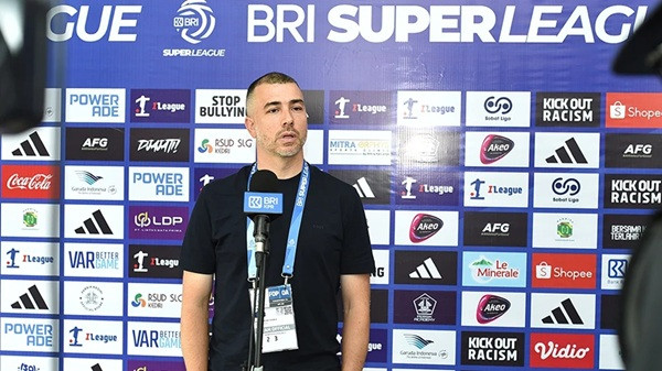Marcos Reina Rencana Bawa Sergio Castel untuk Hadapi Persib
