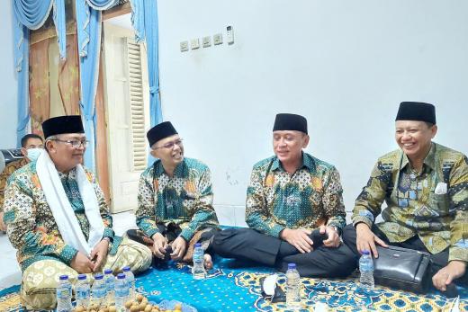 Dilantik jadi Mustasyar PWNU Jabar, Ini Tausiah Kiai Maman