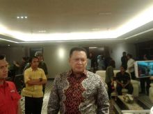 Jalani Tugas Perdana, Ketua DPR Gelar Pertemuan dengan Komisi III