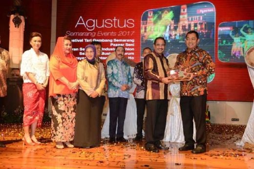 Menpar Arief Luncurkan Gebyar Diskon, Night Carnival SmarGres 2017, Ada Mobil Seharga Rp50 Ribu di Semarang