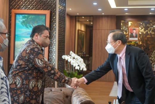 Masih Jadi Mitra Ekonomi Utama, Menko Airlangga: Indonesia dan Singapura Eratkan Kerjasama Bidang Pariwisata dan Transisi Energi