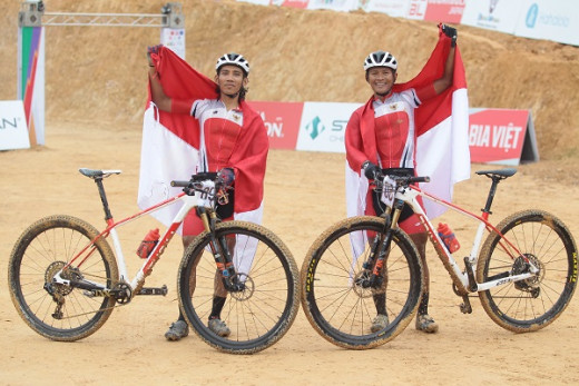 Fanani Raih Emas, Ihza Rebut Perak Nomor MTB-XCO