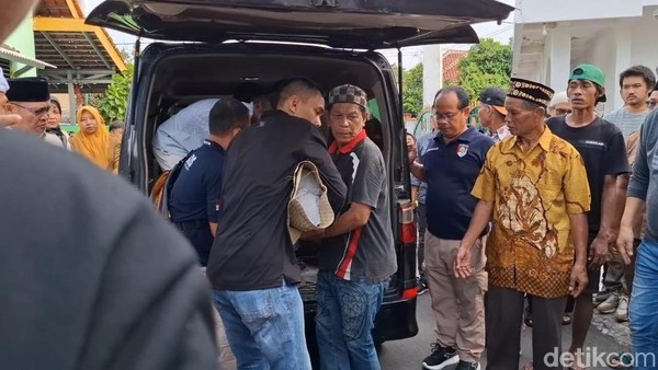 Pejabat Purwakarta Ditemukan Tewas dengan Luka di Tubuh