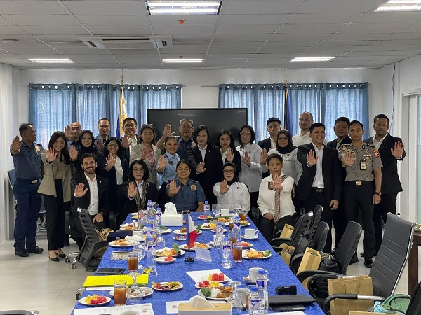 Perkuat Sinergi Regional, Direktorat PPA dan PPO Bareskrim Polri Hadiri Pertemuan di Kantor PICACC Filipina
