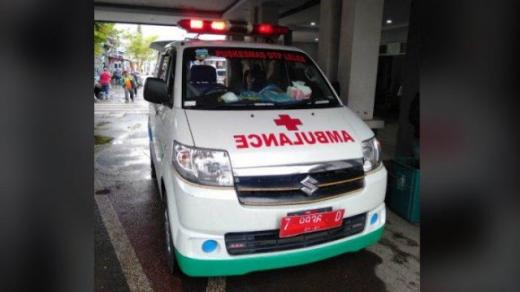 Ambulans Bawa Pasien Kritis, Dihalangi Mobil Kijang dan Diajak Balap, Pasien Tewas
