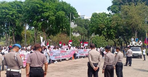 Bukan untuk Demonstrasi, KMPI Serahkan Kotak Hitam Sabuk Nusantara ke Jokowi