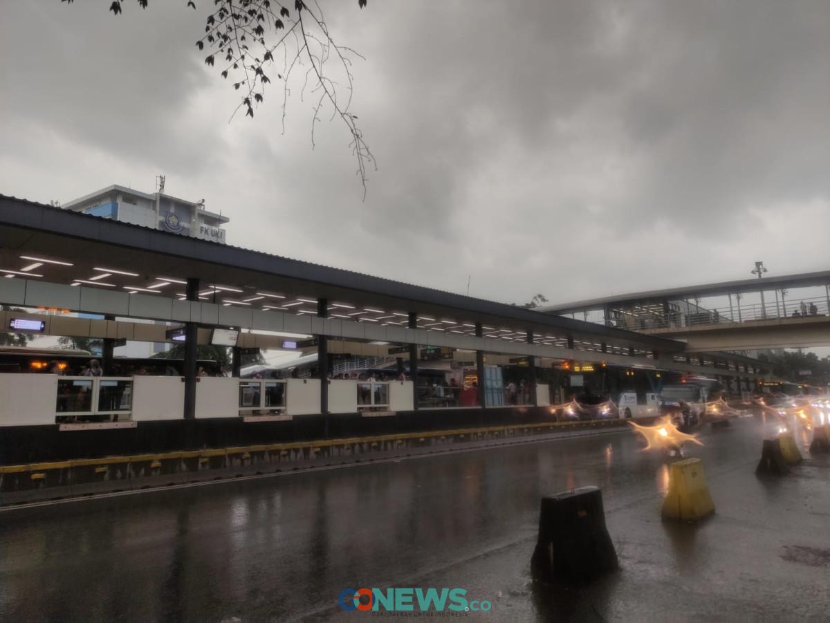 Rintik Hujan Basahi Sejumlah Wilayah di Jakarta Hari Ini