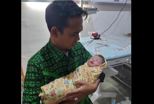 Selamat, Ustaz Abdul Somad Dikaruniai Anak Pertama dari Fatimah Az Zahra