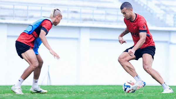 Hadapi Bhayangkara FC, Marcos Reina Benahi Pertahanan Persik