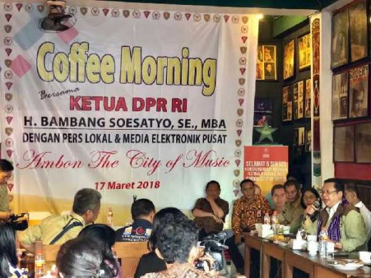 Coffe Morning dengan Wartawan Lokal, Bamsoet Tegaskan DPR Siap Jadikan Ambon Kota Musik Dunia