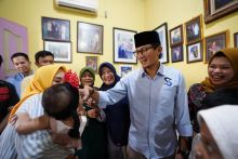 Kunjungi Palembang, Sandiaga Uno Kembali Layat Keluarga Pahlawan Demokrasi