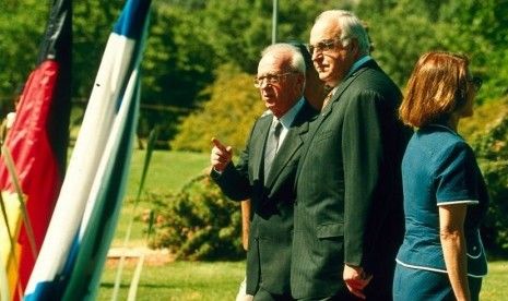 Mantan Kanselir Jerman Helmut Kohl Tutup Usia