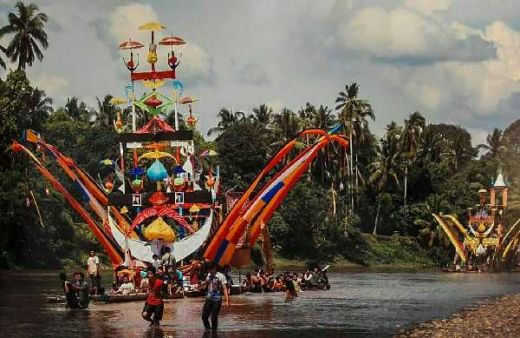 Yuk Saksikan Atraksi Budaya Perahu Baganduang di Kabupaten Kuantan Singingi