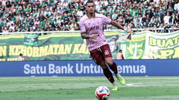 Persik Kediri Lepas Rodrigo Dias