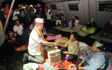 Tinjau Langsung Lokasi Gempa NTT, Mendagri Galang Bantuan Kepala Daerah