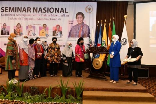 Lestari Moerdijat Ajak Kaum Perempuan Berani Mengambil Peran dan Terjun ke Politik
