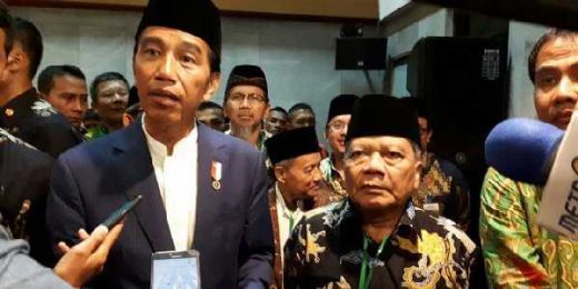 Sering dituduh PKI, Jokowi: Saya Diem Aja, Mosok Foto DN Aidit Tahun 55 Ada Saya Disampingnya, Kan Saya Belum Lahir
