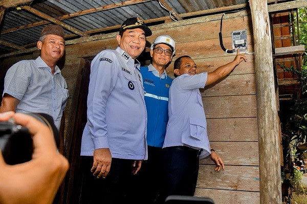 Terangi Listrik Desa di Musi Banyuasin, Menteri ESDM Bahlil: Wujud Nyata Kehadiran Negara
