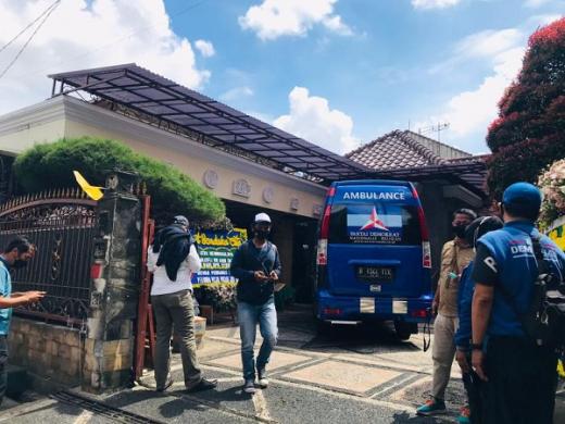 Jenazah Max Sopacua Diberangkatkan ke Bogor, AHY Bantu Ambulans
