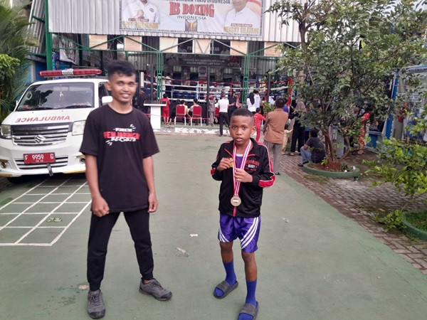 Anak Berdarah Kamerun Ingin Menjadi Petinju Nasional