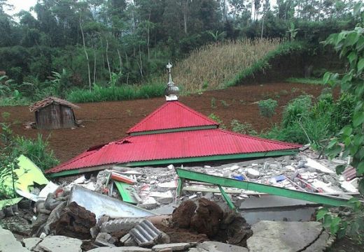 Gempa Banjarnegara, 2 Orang Tewas, 21 Luka-luka dan 316 Bangunan Rusak Parah
