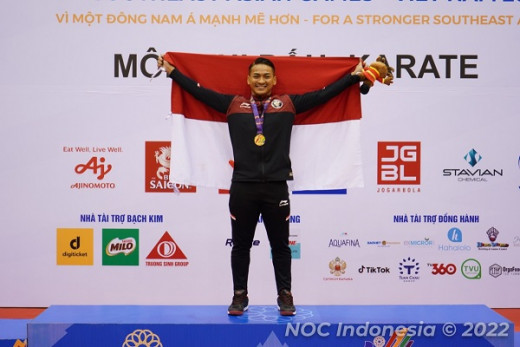 Emas Arif Dwi Pangestu, Kado Buat Almarhumah Ibunda