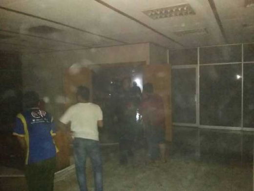 Api di Gedung Nusantara 2 DPR Berhasil Dipadamkan, Asap Masih Mengepul di Ruang Pansus