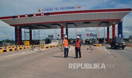 2 Hari Jelang Dioperasikan, Jalan Akses Tol Sumatera Amblas 30 Meter