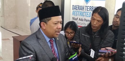 Fahri Hamzah Persilakan Publik Gugat Revisi UU KPK ke MK