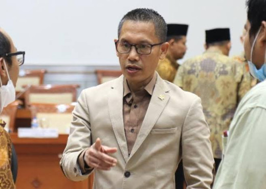 BLT BBM Hanya Bersifat Sementara, MF Nurhuda Yusro: Perlu Solusi Kongkret dari Pemerintah