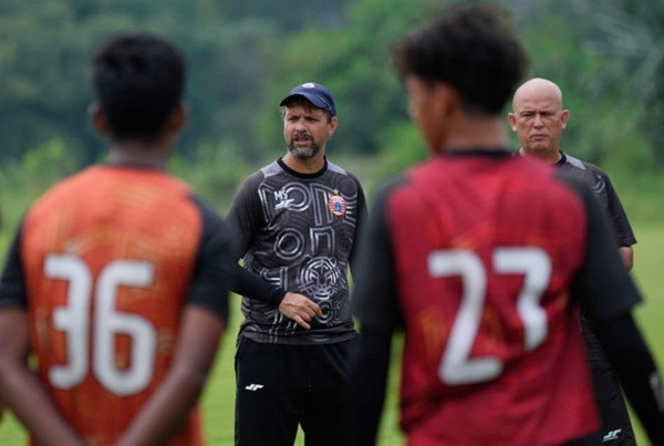 Persija Jakarta Akan Fokus Hadadi Persebaya