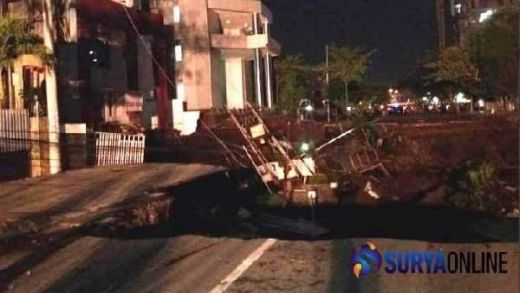 Jalan Gubeng Surabaya Mendadak Amblas, Ini Dugaan Penyebab Awal