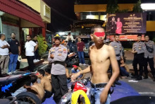 Beringas, Pelaku Tawuran di Padang Serang Polisi Pakai Senjata Tajam