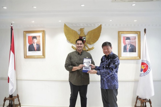 Menpora Dito Bahas Hubungan Kerjasama Pemuda dan Olahraga dengan Dubes Singapura