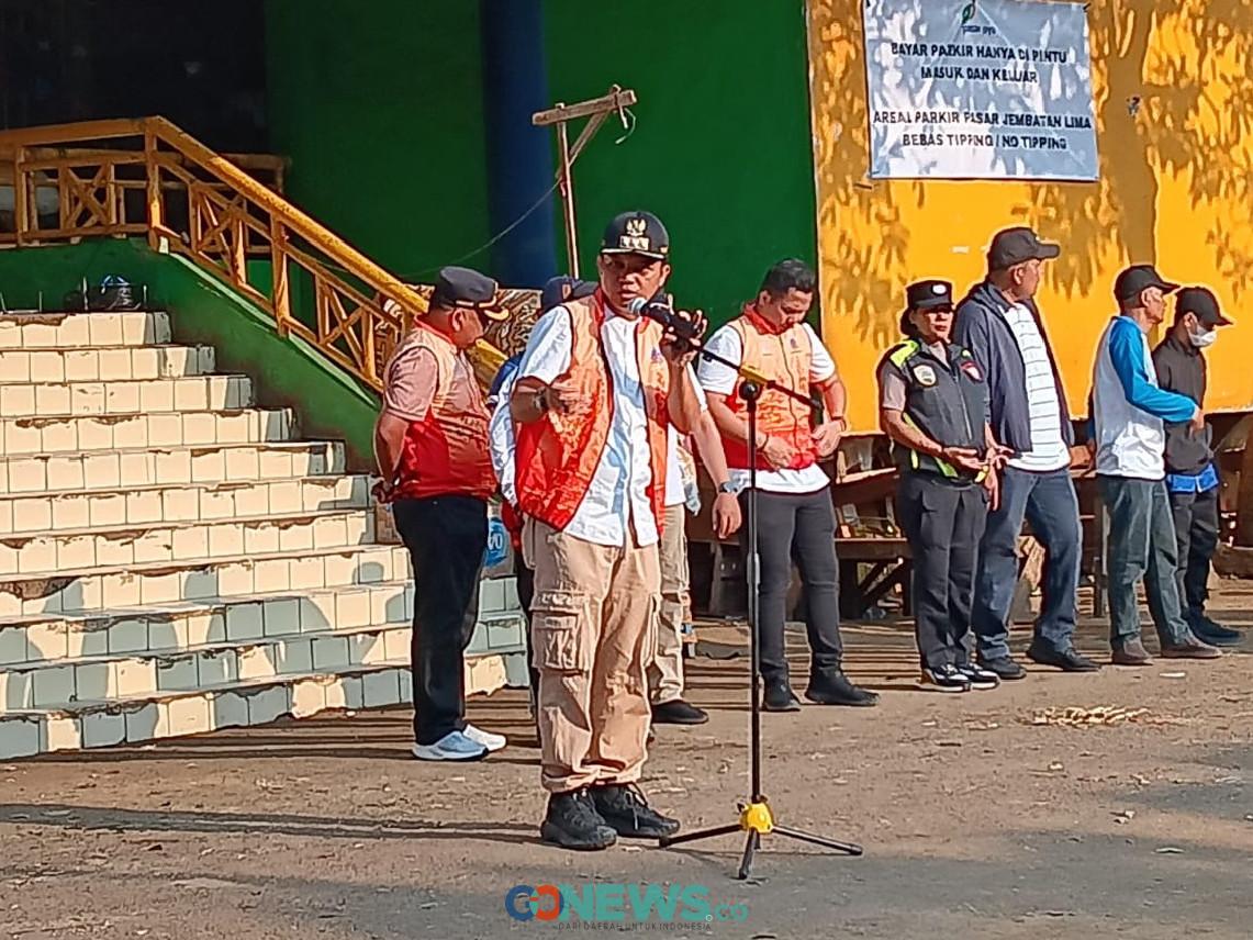 Camat Tambora Ingatkan Warga Jaga Kebersihan dan Tak Langgar Pemanfaatan Ruang Publik