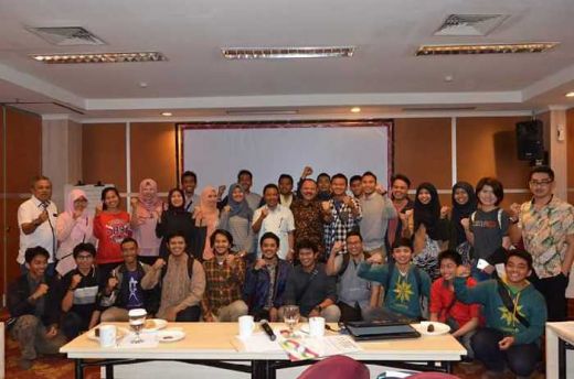 Minta Dukungan bagi Kontingen PON XIX Jawa Barat, Ketua KONI Riau Sambangi Mahasiwa di Bandung