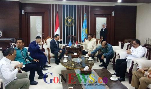 Sambangi Ketua DPD, Dubes Kazakhstan Mengaku Kagum dengan Kopi dan Teh Indonesia