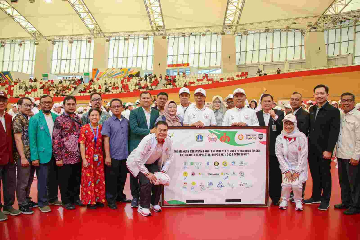 Pj Gubernur DKI Lepas Keberangkatan Kontingen ke PON XXI