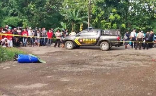 Inalillahi, Pemulung Temukan Mayat Dalam Drum, Diduga Wartawan Alumni IISIP Jakarta