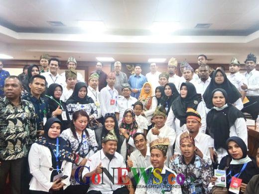 Sambangi DPR RI, Puluhan Guru Honorer Riau Minta Diangkat Jadi PNS Tanpa Tes
