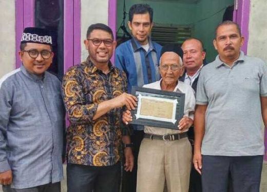 Politisi Aceh Ini Minta Garuda Indonesia Peduli Nyak Sandang yang Megang Obligasi RI-001