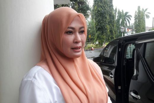 Ini 4 Fakta Seorang Bupati Wanita Larang Helikopter Prabowo Subianto Mendarat di Banten