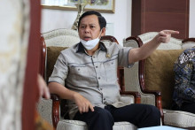 Saham Terjun Bebas, Sultan Minta Pihak Berwenang Telisik Dugaan Konflik Kepentingan Pemegang Saham GoTo-Telkomsel