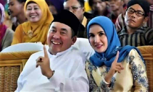 Gubernur Bengkulu dan Istri Ditangkap KPK di Rumahnya