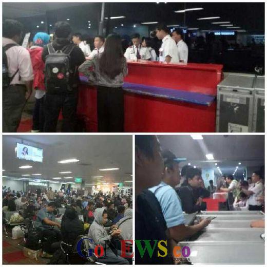 Bandara Halim Perdana Kusuma Ditutup Tiga Jam, Penumpang Mulai Emosi