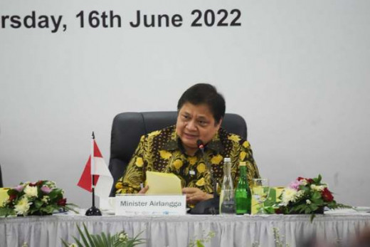 Cegah PMK pada Ternak, Menko Airlangga: Berbagai Regulasi Terkait PMK Harus Segera Diselesaikan dan Diimplementasikan