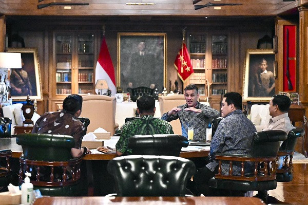 Dukung Tuan Rumah FIFA ASEAN 2026 dan Program Piala Dunia 2030, Presiden Prabowo Dialog dengan John Herdman