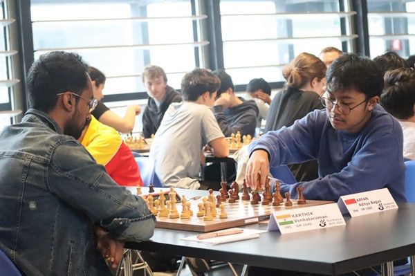 Adit Terhindar dari Patukan GM Karthik Venkataraman
