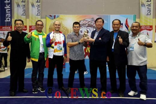 Mantan Juara Tinju Dunia WBA Chris John Jadi Duta Wuhsu Indonesia 