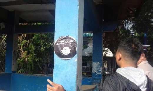 5 Polisi Diserang Seorang Pemuda Bergolok di Pos Lantas Yupentek Cikokol Tangerang dan Ditempel Stiker ISIS